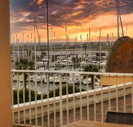 Appt 80 M2 Vue Port - Baignoire Balneo *